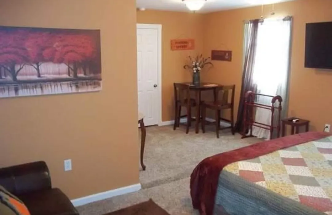 Tin Brook Bed & Breakfast-1