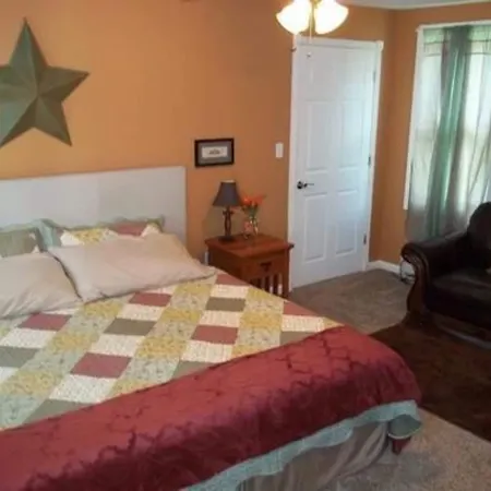 Tin Brook Bed & Breakfast-2